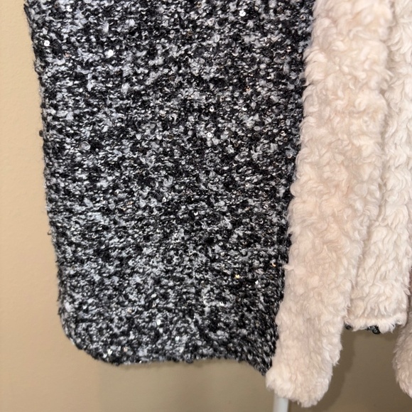 Escio Black/Gray Hooded Vest with Sparkle Sequins and Cream Sherpa Like Lining - Picture 7 of 9